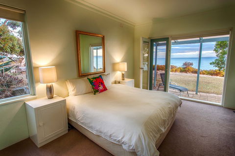 Antechamber Bay Retreats - Accommodation NT 0