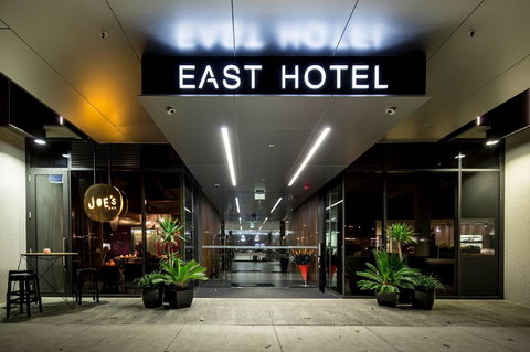 East Hotel + Apartments - Accommodation NT 7