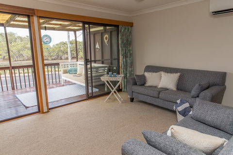 Kookas Nest - Accommodation NT 6