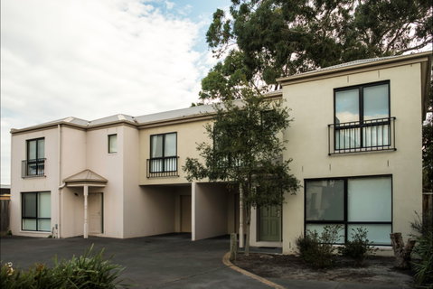 Oceanic On Thompson Apartments - NT Tourism 1