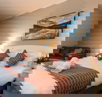 The Bowen Inn - Accommodation NT