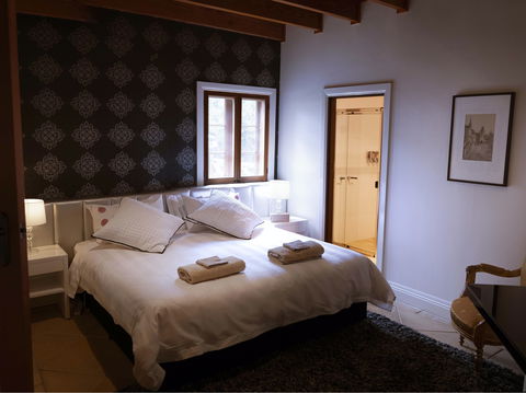 Thiele House Retreat - Accommodation NT 8