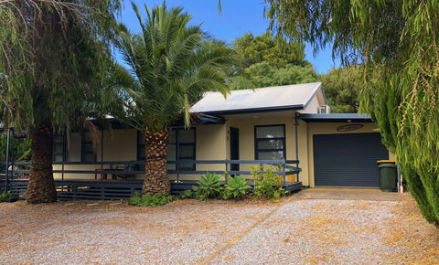 6 Barton Crescent, Normanville - Accommodation NT 1