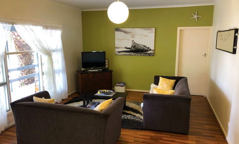 6 Barton Crescent, Normanville - Accommodation NT 2