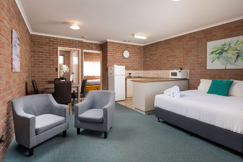 Corowa Bindaree Holiday Park - Accommodation NT 1