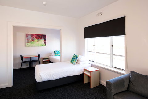 Mowbray Hotel - NT Tourism 2