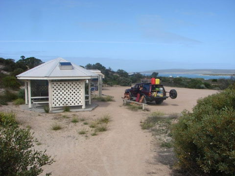 Baird Bay Campground - Accommodation NT 1