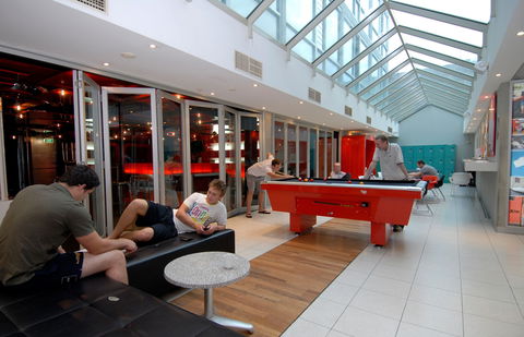 Base Backpackers St Kilda - Accommodation NT 1