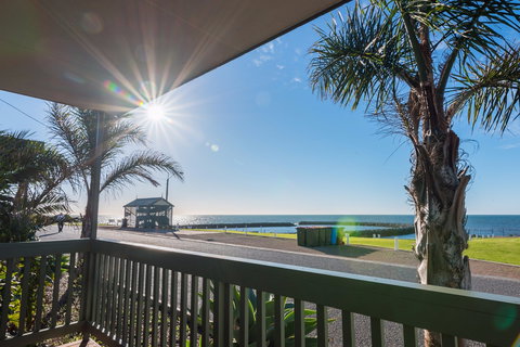 Edithburgh Caravan Park - Accommodation NT 0