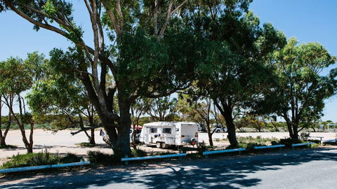 Haslam Campground - Accommodation NT 2