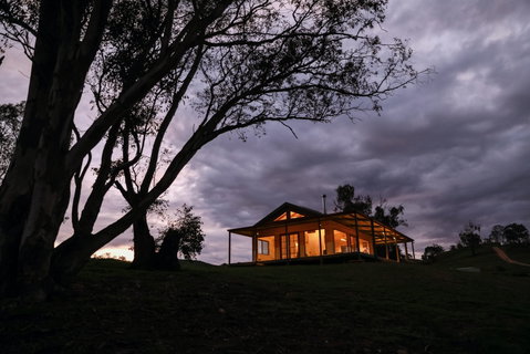Kestrel Nest EcoHut - Accommodation NT 1
