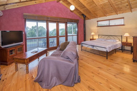 Ultramarine - Accommodation NT 2