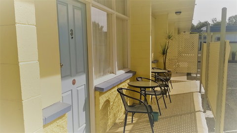 Warren Motor Inn - Accommodation NT 2