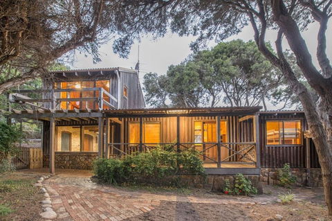 Yallingup Beach House - Accommodation NT 0