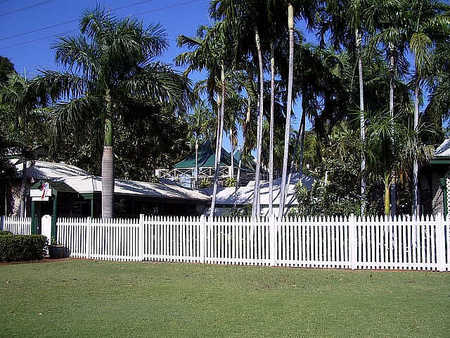 McAlpine House - Accommodation NT 2