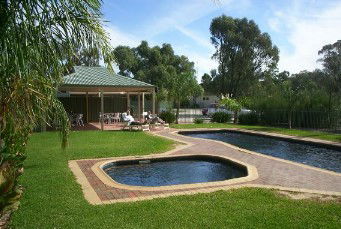 Barham Golf Resort - Accommodation NT 1