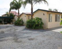 Outback Villas - Accommodation NT 1