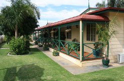 Outback Villas - Accommodation NT 2