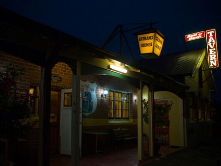 The Bull And Bush Tavern - Accommodation NT 0