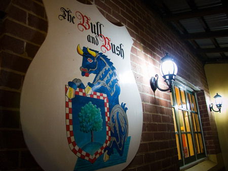 The Bull And Bush Tavern - Accommodation NT 1