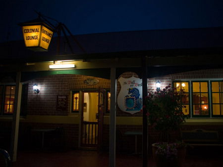 The Bull And Bush Tavern - Accommodation NT 5