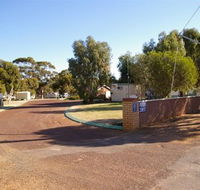 Corrigin Caravan Park - Accommodation NT