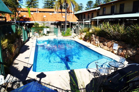 Cottesloe Beach Chalets - Accommodation NT 0