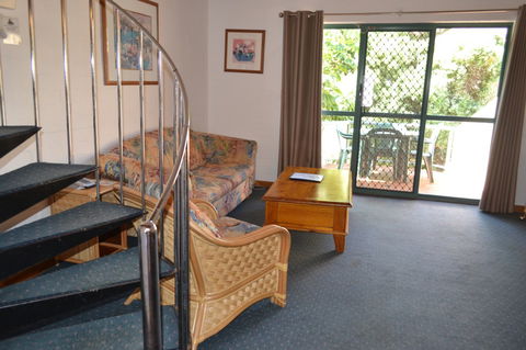 Cottesloe Beach Chalets - Accommodation NT 5
