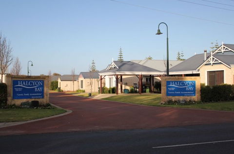 Halcyon Bay - Accommodation NT 2