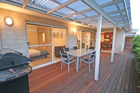 Halcyon Bay - Accommodation NT 4
