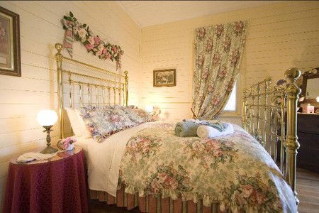 Aunty Lils Heritage Cottages - Accommodation NT 4