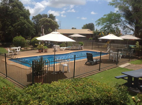 Bundaberg East Cabin And Tourist Park - Accommodation NT 0