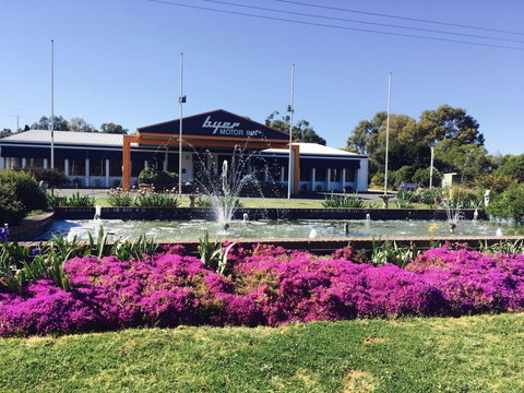 Byer Fountain Motor Inn And Restaurant - Accommodation NT 0