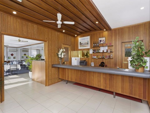 Byer Fountain Motor Inn And Restaurant - Accommodation NT 1