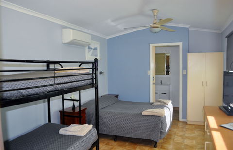 Daly Waters Historic Pub - Accommodation NT 2