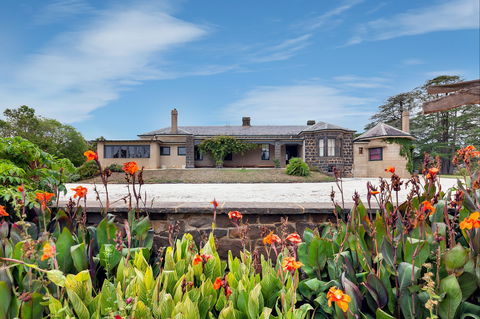 Eurambeen Historic Homestead And Gardens - Accommodation NT 0