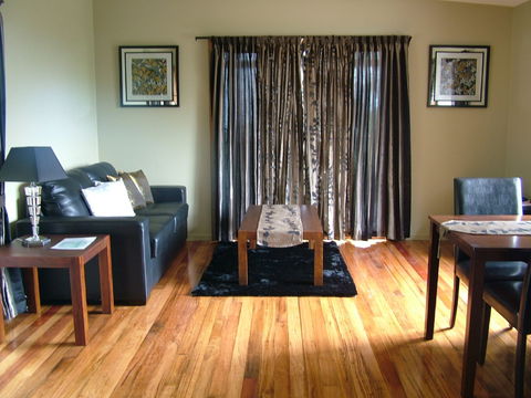 Sacred Mountain Retreat - NT Tourism 1