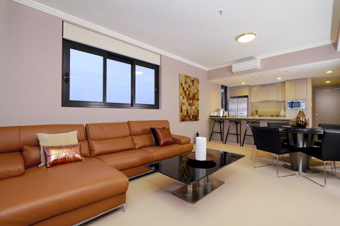 Australia Towers - Accommodation NT 1