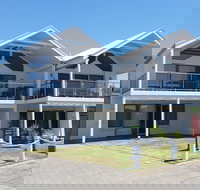 Beachcomber Beachfront  Beach House At Port Elliot on Horseshoe Bay - Accommodation NT