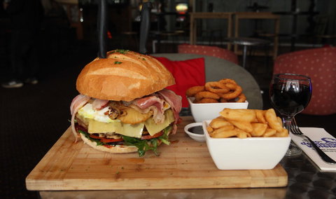 Edward River Hotel - Accommodation NT 2