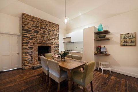 Jacob's Estate Cottage - Accommodation NT 2