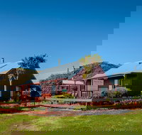 Pol and Pen Holiday Cottages - Accommodation NT