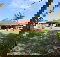 Ray of Sunshine-Waterfront Reserve - NT Tourism