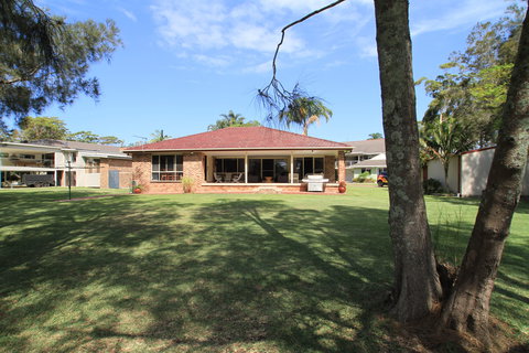 Ray Of Sunshine-Waterfront Reserve - NT Tourism 0