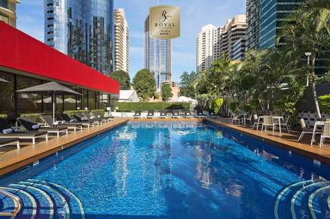 Royal On The Park Hotel And Suites - NT Tourism 0