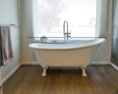The Fleece - Luxury Farm Stay - Accommodation NT 2