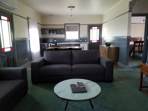 Wagga Wagga Country Cottages - Accommodation NT 0