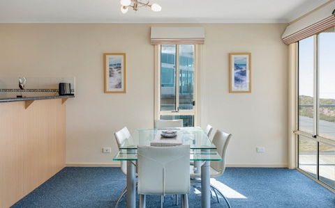 208 Surfers Pde - Accommodation NT 2