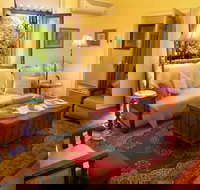 Buxton Manor - Garden and Loft Apartment - Accommodation NT