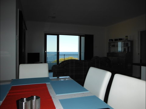 Coastal Getaway - Accommodation NT 1